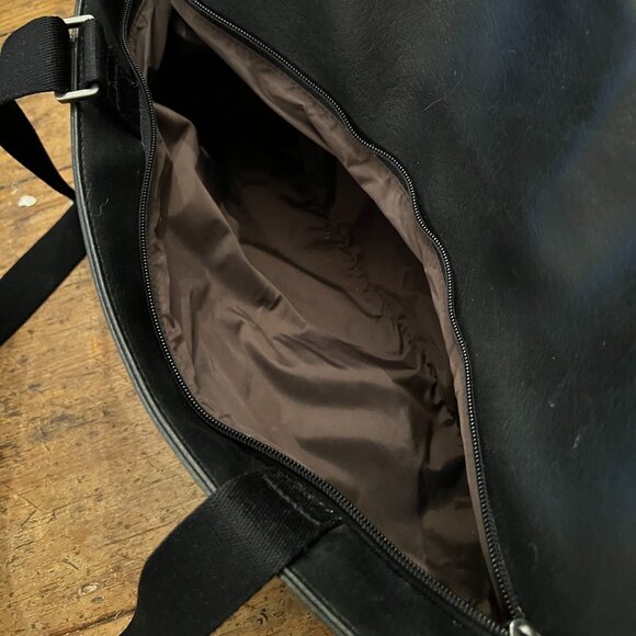 Matt & Nat travel bag - Picture 8 of 11